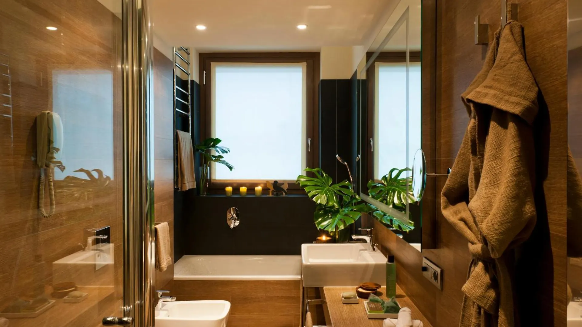 Starhotels Echo Milano Otel