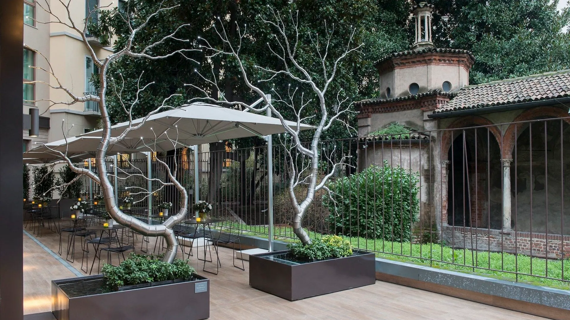 Starhotels Echo Milano Otel