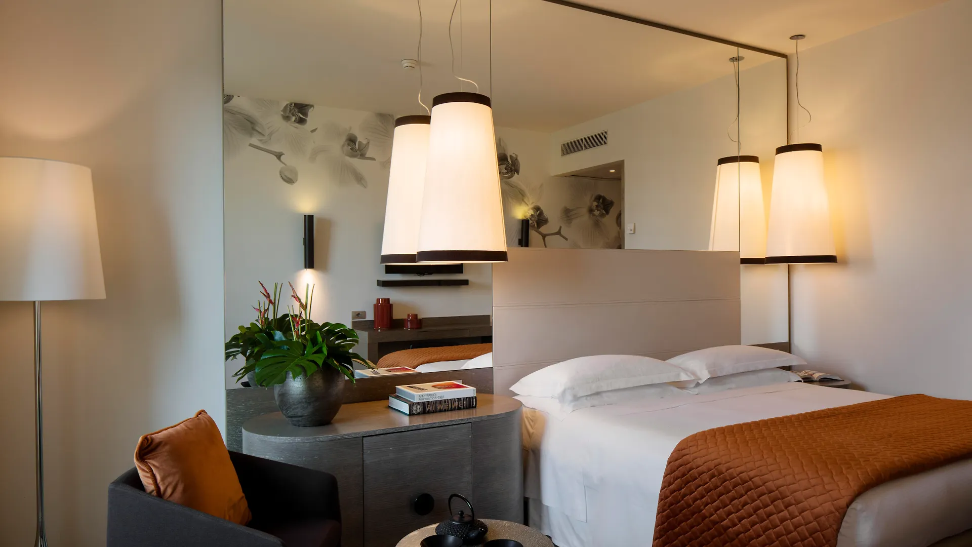 Starhotels Echo Милан Отель