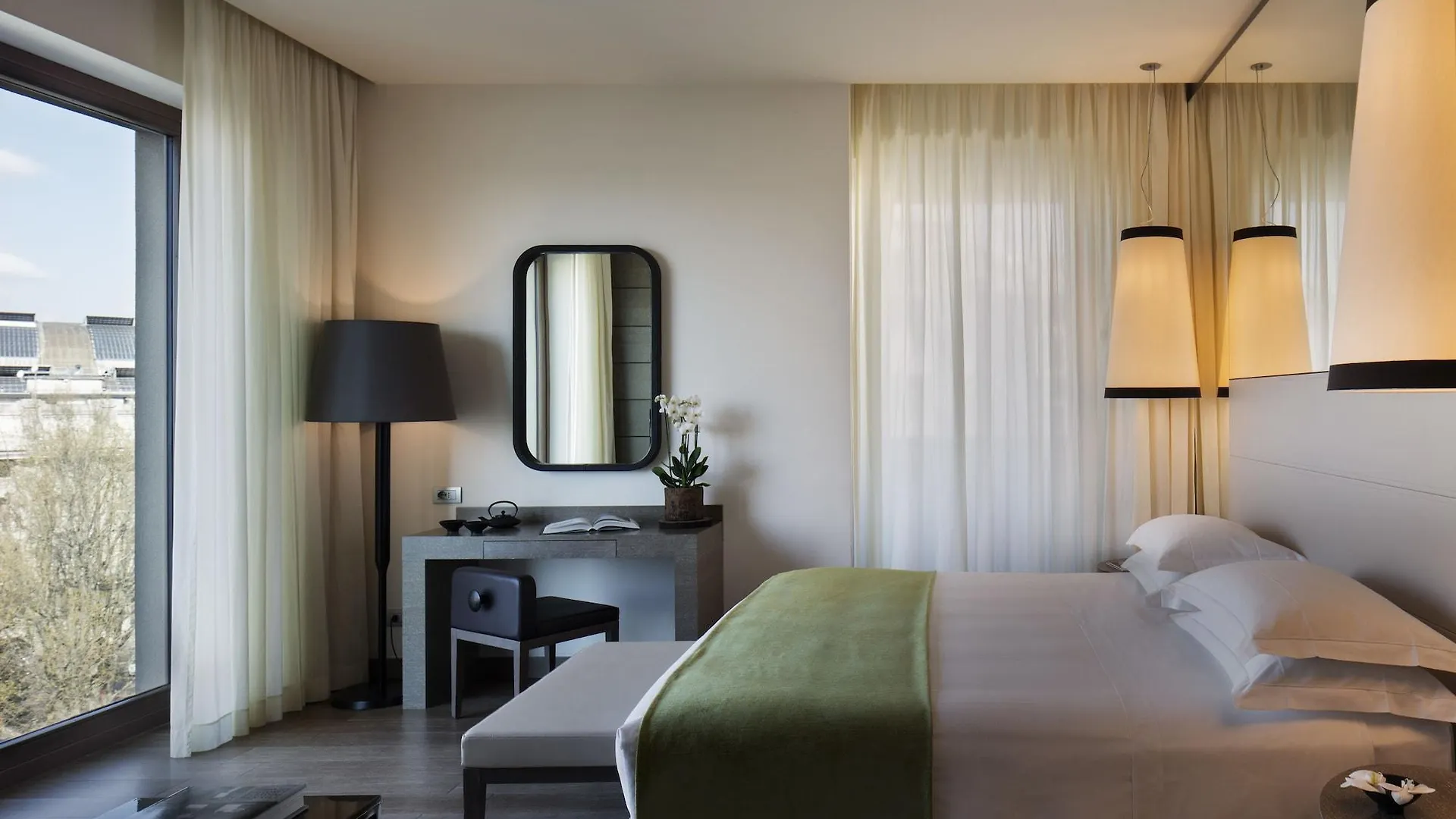 Starhotels Echo Милан 4*,