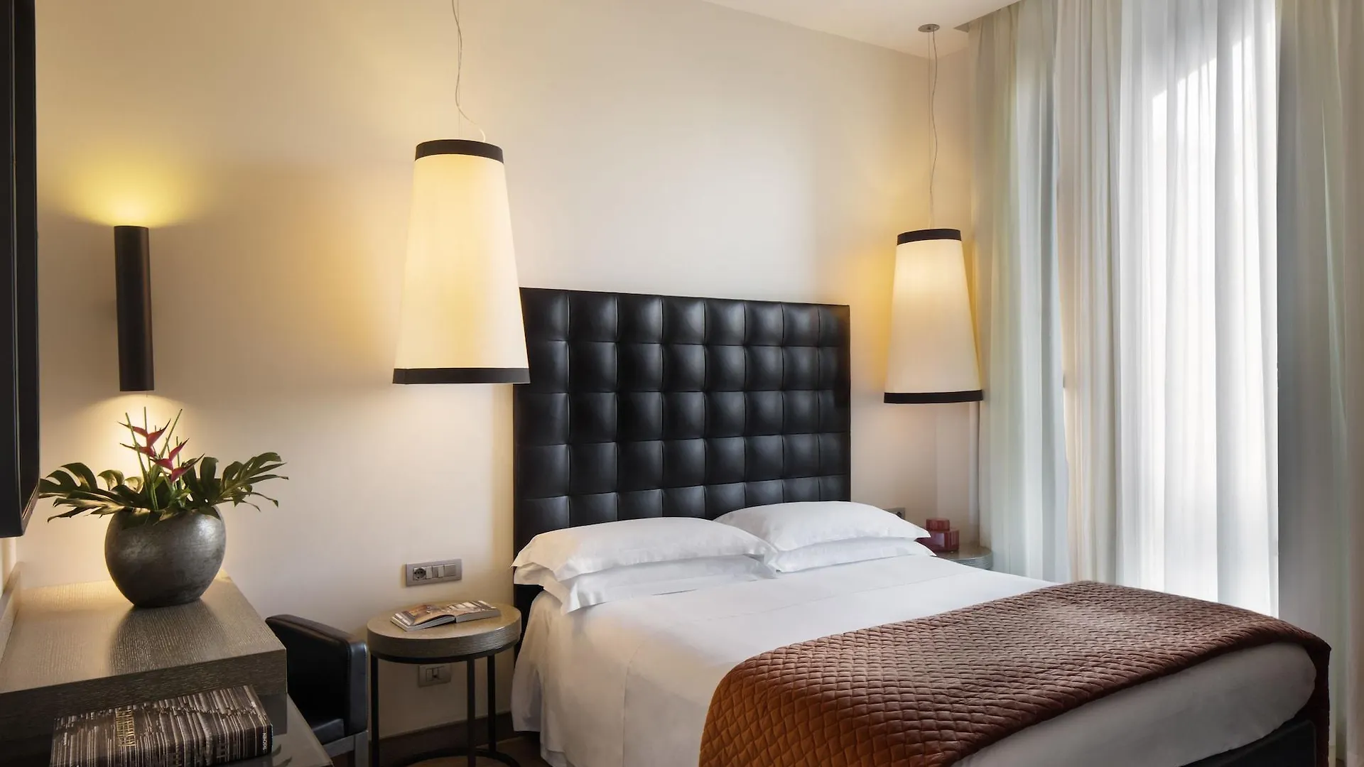 Starhotels Echo Милан