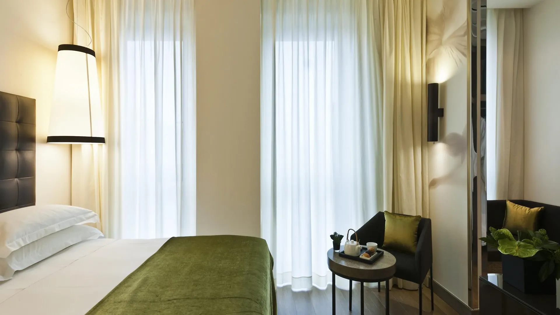 Starhotels Echo Милан 4*,