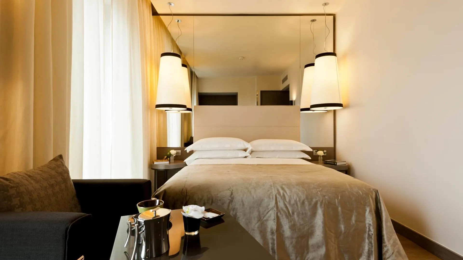 **** Отель Starhotels Echo Милан Италия