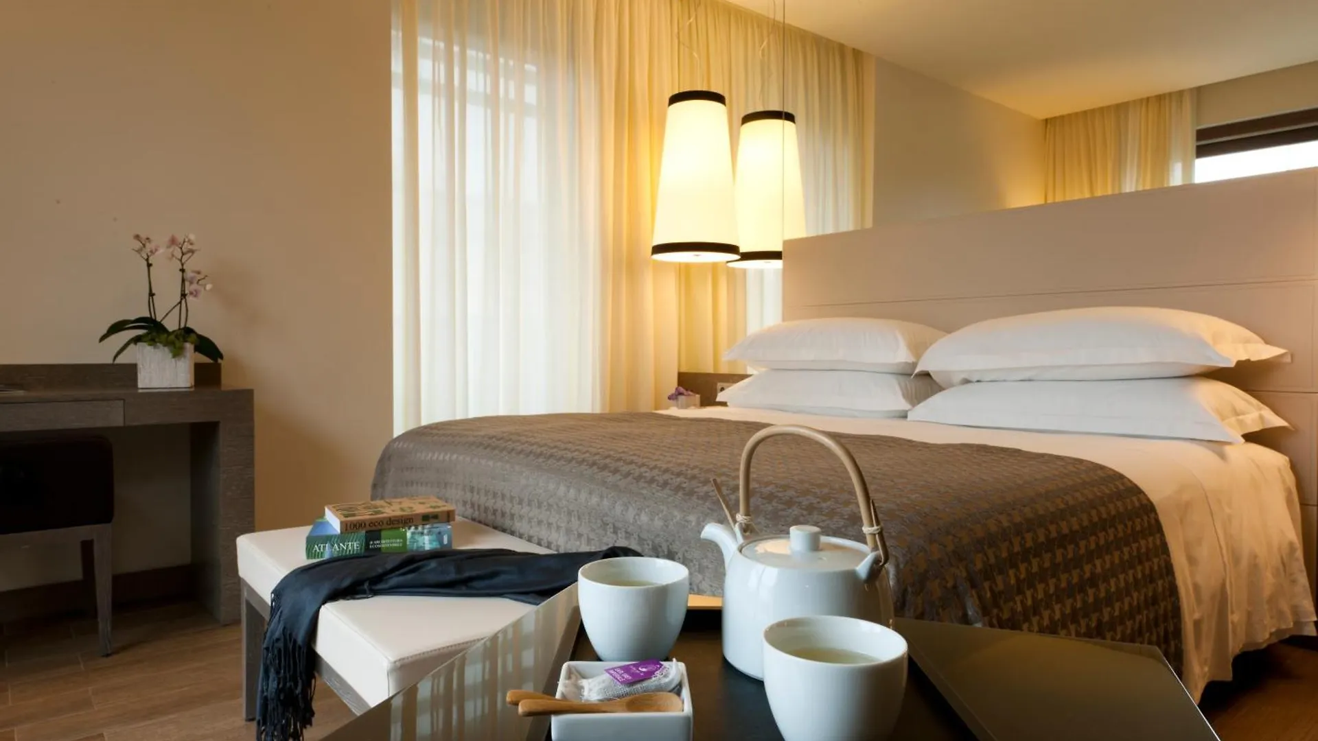 Starhotels Echo Милан 4*,