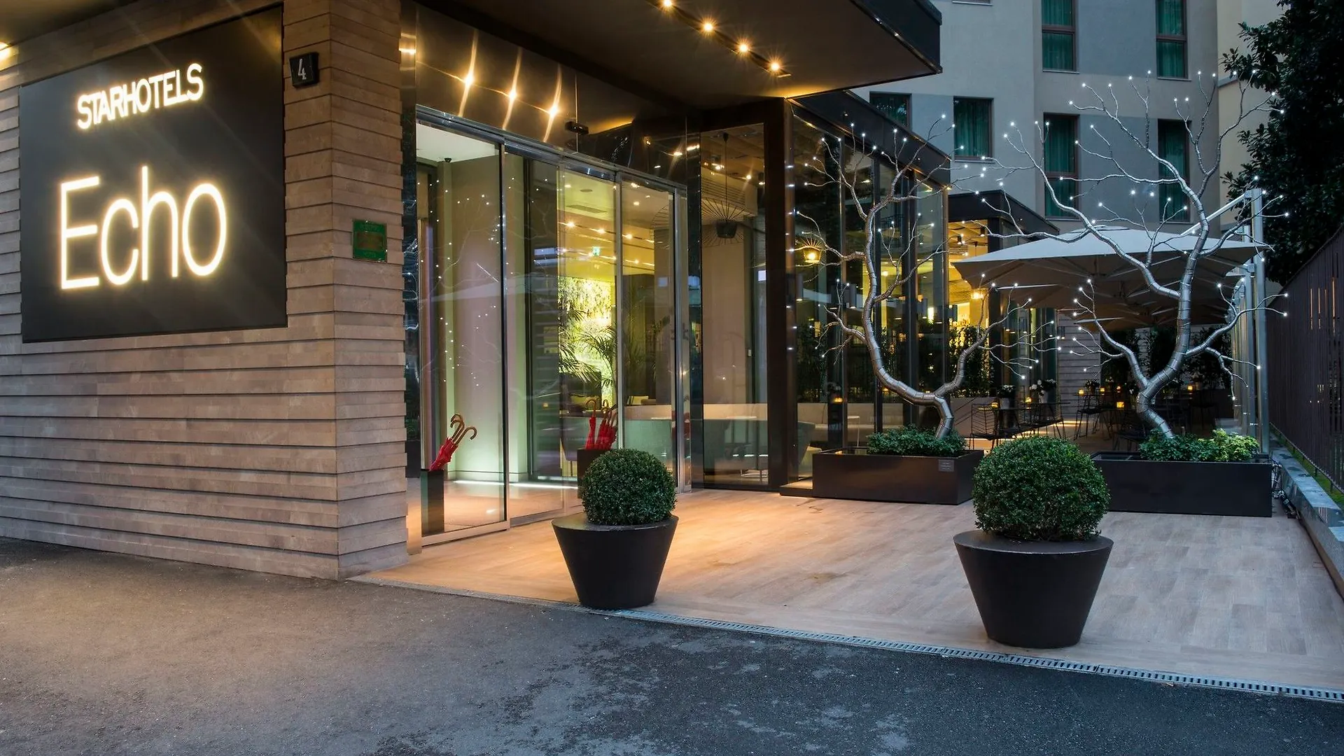 Starhotels Echo Милан